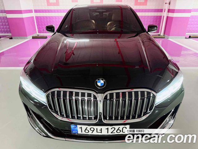 BMW 7-Series 740i Design Pure Excellence — пробег 29 000 км — фото 1 из 5
