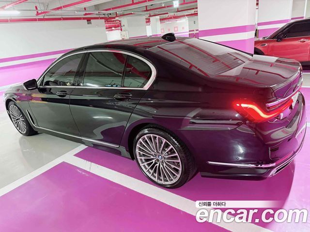 BMW 7-Series 740i Design Pure Excellence — пробег 29 000 км — фото 3 из 5