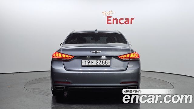 Hyundai Genesis из Кореи Encar
