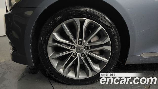 Hyundai Genesis из Кореи Encar