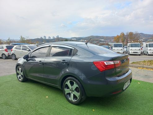 Kia pride 1.6 GDI Sedan Prestige — пробег 92 004 км — фото 2 из 5