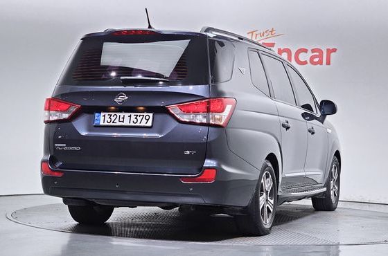 Ssangyong KORANDO 4WD GT 9-seater — пробег 121 030 км — фото 2 из 5