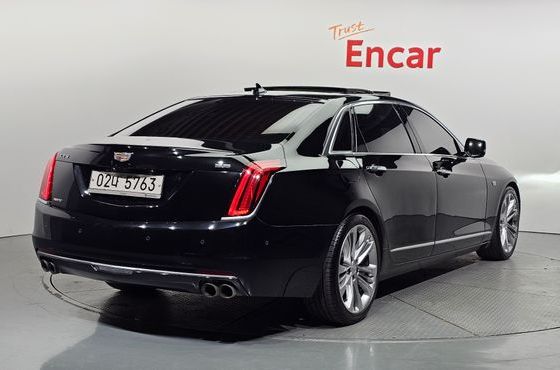 Cadillac CT6 3.6 Platinum AWD — пробег 120 891 км — фото 2 из 5