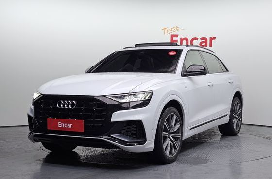 Audi Q8 55 TFSI Quattro Premium — пробег 124 594 км — фото 1 из 5