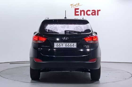 Hyundai Tucson Diesel 2WD LX20 Premier — пробег 97 256 км — фото 4 из 5