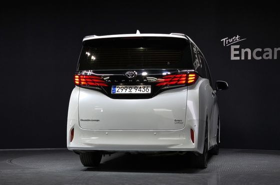 Toyota Alphard 2.5 HEV Executive AWD — пробег 21 073 км — фото 4 из 5