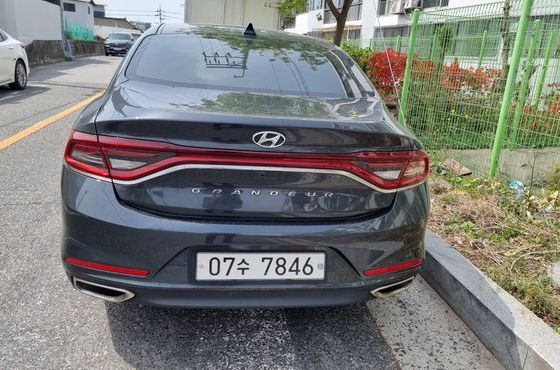 Hyundai Grandeur 2.4 Premium — пробег 192 457 км — фото 4 из 5