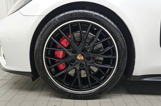 Porsche Panamera 4.0 GTS — пробег 71 759 км — фото 5 из 5
