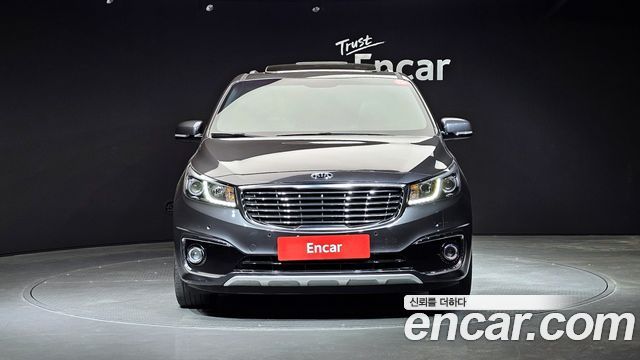 Kia Carnival 9-seater Prestige — пробег 95 203 км — фото 3 из 5