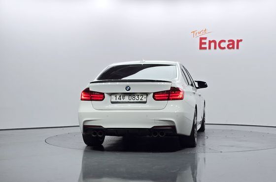 BMW 3-Series 320d M Performence Edition — пробег 105 875 км — фото 4 из 5