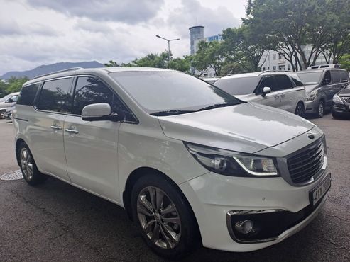 Kia Carnival 9-seater Noblesse — пробег 61 279 км — фото 4 из 5