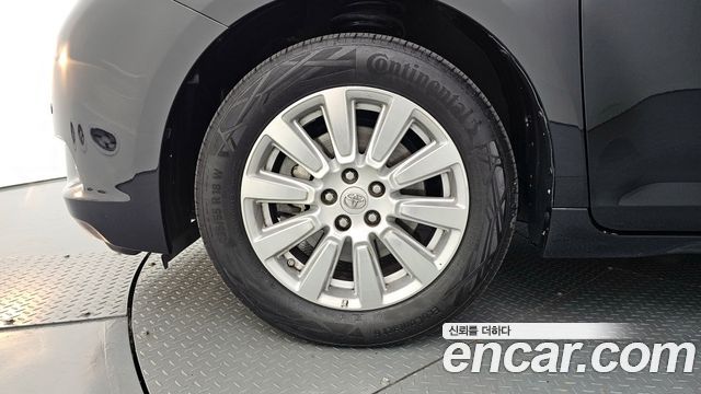 Toyota Sienna 3.5 AWD — пробег 87 921 км — фото 5 из 5