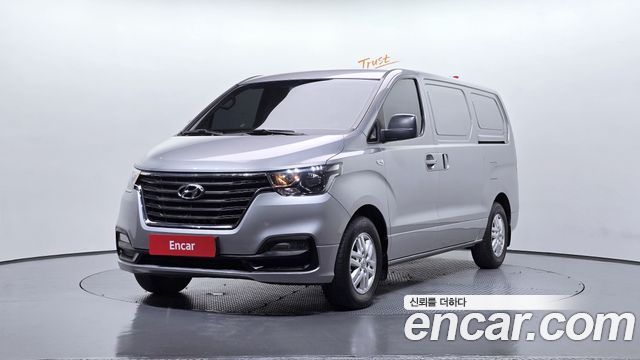 Hyundai Starex Van 3-Seater Smart — пробег 84 583 км — фото 1 из 5