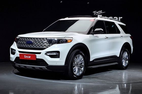 Ford Explorer 2.3 LimIted 4WD — пробег 78 359 км — фото 1 из 5