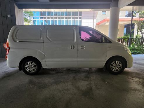 Hyundai Starex Van 3-Seater Smart — пробег 185 585 км — фото 3 из 5