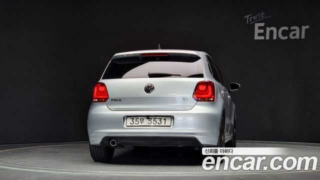 Volkswagen Polo из Кореи Encar