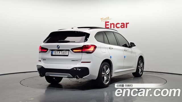 BMW X1 xDrive 20i M Sport — пробег 58 327 км — фото 2 из 5