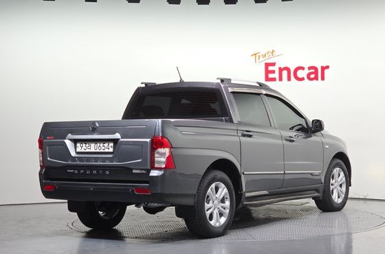 Ssangyong KORANDO 2.2 EXTREME 4WD — пробег 208 104 км — фото 2 из 5