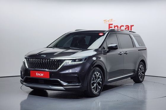 Kia Carnival Diesel 9-Seater Signature — пробег 58 018 км — фото 1 из 5