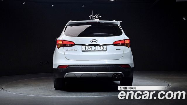 Hyundai Santafe Diesel(e-VGT) 2.0 2WD Premium — пробег 159 592 км — фото 4 из 5