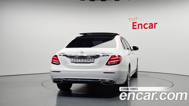 Mercedes-Benz E-Class из Кореи Encar