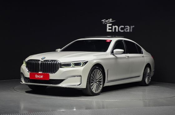 BMW 7-Series 730Ld xDrive Design Pure Excellence — пробег 138 336 км — фото 1 из 5