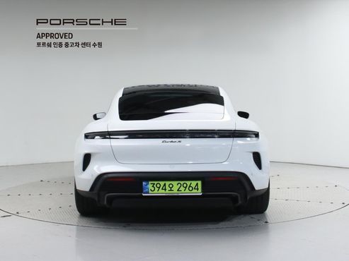 Porsche Taycan Turbo S — пробег 7 150 км — фото 4 из 5