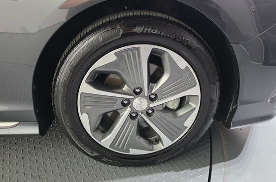 Hyundai Sonata Premium — пробег 100 786 км — фото 5 из 5