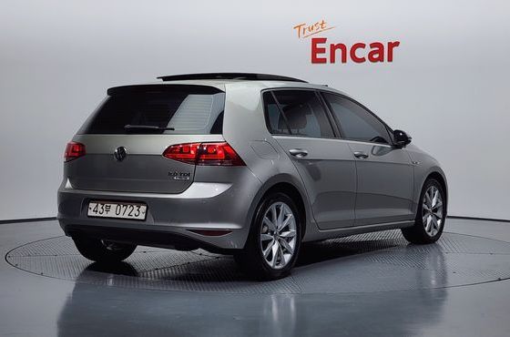 Volkswagen Golf 2.0 TDI — пробег 101 178 км — фото 2 из 5