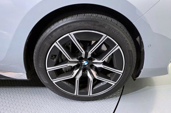 BMW 7-Series 740i xDrive M Sport Limited — пробег 44 363 км — фото 5 из 5