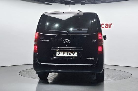 Hyundai Starex Van 3-Seater Smart — пробег 140 358 км — фото 4 из 5
