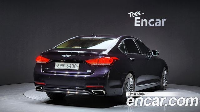 Hyundai Genesis из Кореи Encar