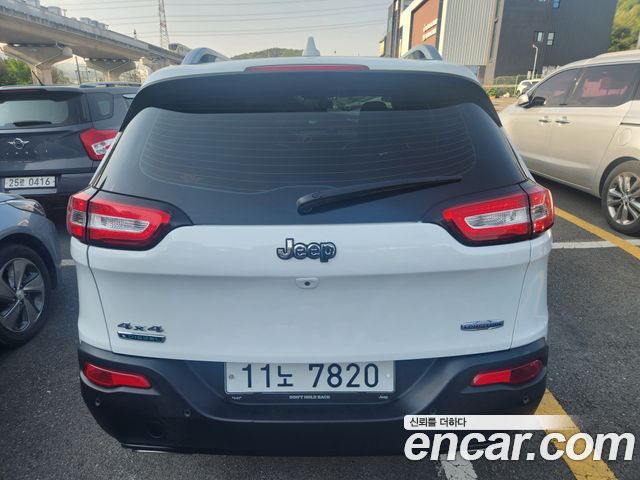 Jeep Cherokee 2.0 Diesel Longitude AWD — пробег 133 909 км — фото 4 из 5