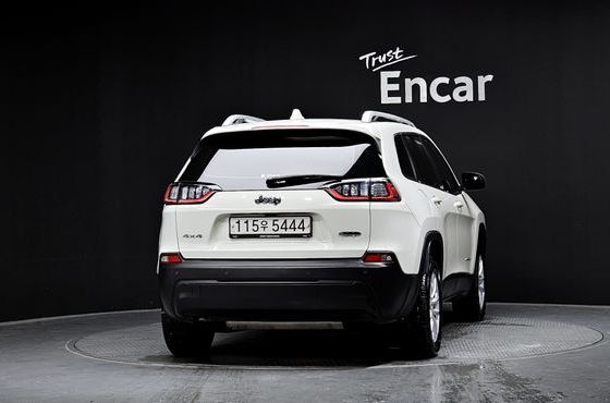 Jeep Cherokee 2.4 Longitude High AWD — пробег 130 693 км — фото 4 из 5