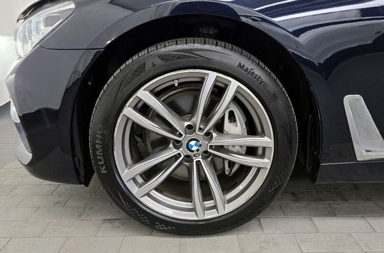 BMW 7-Series 740Li xDrive M Sport Package — пробег 130 698 км — фото 5 из 5