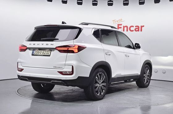 Ssangyong Rexton Disel 2.2 4WD The Black — пробег 21 846 км — фото 2 из 5