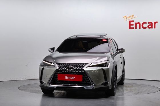Lexus UX 2.0 2WD — пробег 18 325 км — фото 3 из 5