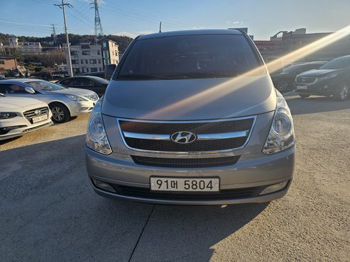 Hyundai Starex 5-Seater VAN CVX Luxury — пробег 182 532 км — фото 1 из 5