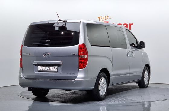 Hyundai Starex Van 5-Seater Smart — пробег 74 375 км — фото 2 из 5