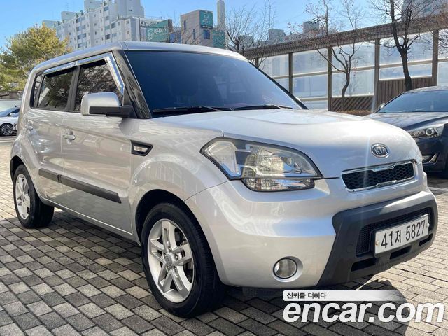 Kia Soul Gasoline 1.6 Smart — пробег 140 000 км — фото 3 из 5