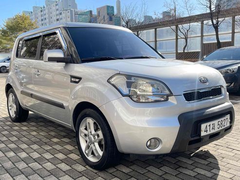 Kia Soul Gasoline 1.6 Smart — пробег 140 000 км — фото 3 из 5