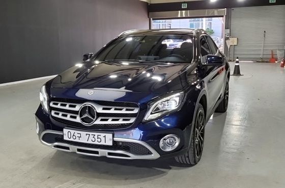 Mercedes-Benz GLA-Class GLA250 4MATIC — пробег 90 400 км — фото 1 из 5