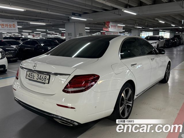 Mercedes-Benz E-Class из Кореи Encar