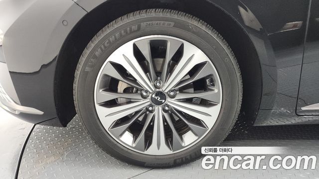 Kia K8 Signature — пробег 10 080 км — фото 5 из 5