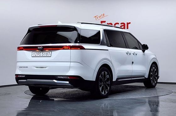 Kia Carnival 9-Seater Noblesse — пробег 125 650 км — фото 2 из 5