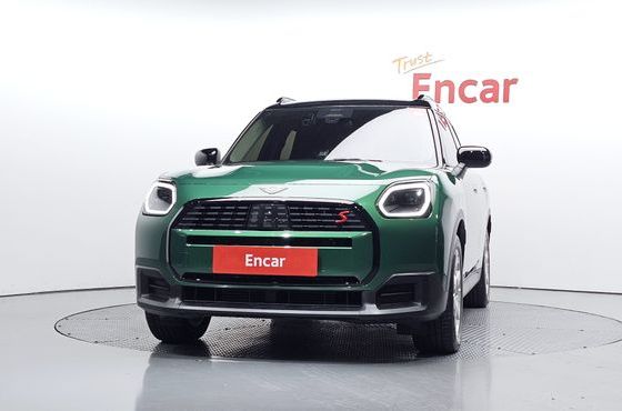 Mini Countryman ALL4 Classic — пробег 7 999 км — фото 3 из 5