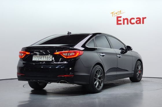 Hyundai Sonata 1.7 Diesel Smart — пробег 221 015 км — фото 2 из 5