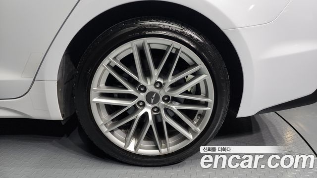 Genesis G70 из Кореи Encar
