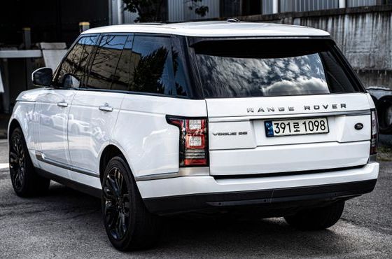 Land Rover Range Rover 3.0 TDV6 Vogue SE DIESEL — пробег 256 100 км — фото 4 из 5