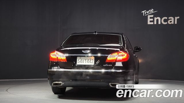 Hyundai Genesis из Кореи Encar
